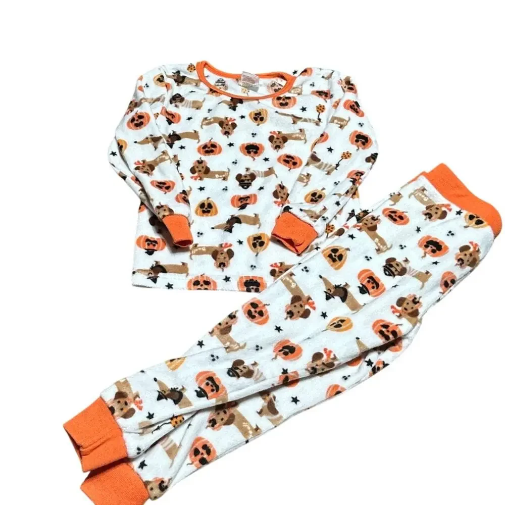 NWOT Modern Kids size 2T Halloween pajama set wiener dogs and pumpkins